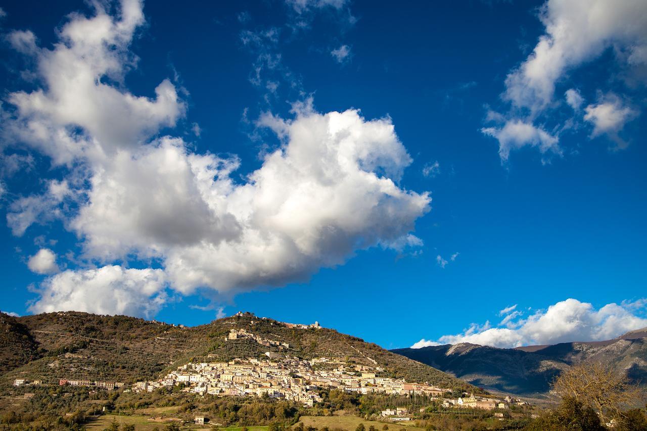 Agriturismo Di Charme Erbadoro Alvito Exteriör bild